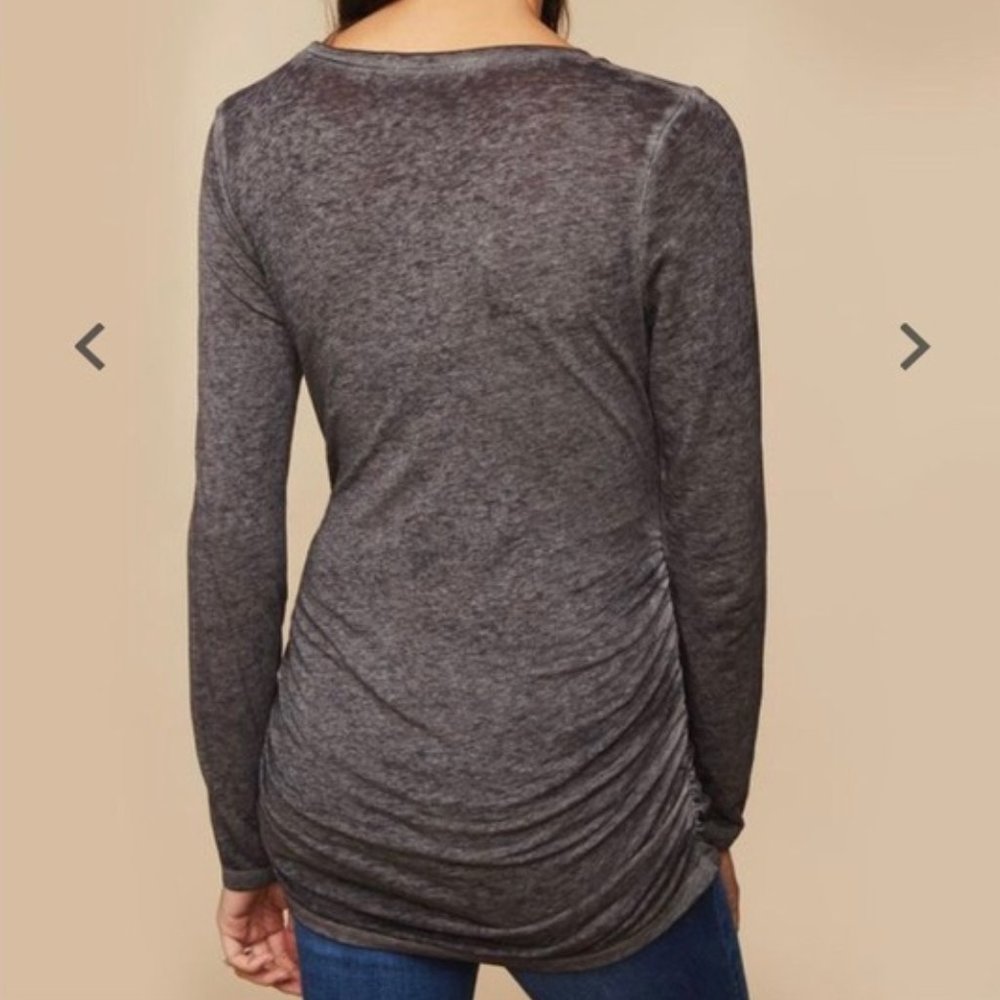 Motherhood Maternity Long Sleeve Scoop Neck Side Ruched T-Shirt Gray XSM - Picture 2 of 7
